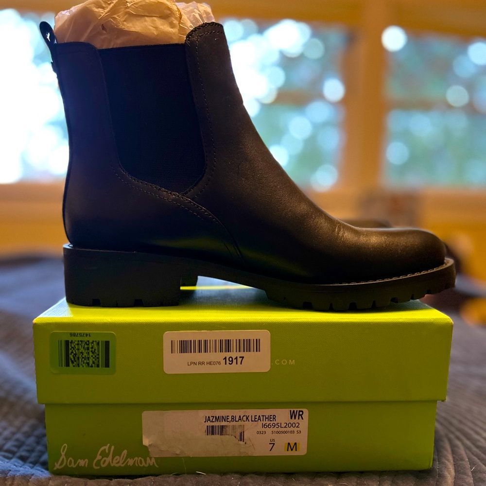 Sam Edelman Jazmine Chelsea Bootie size 7 NWT